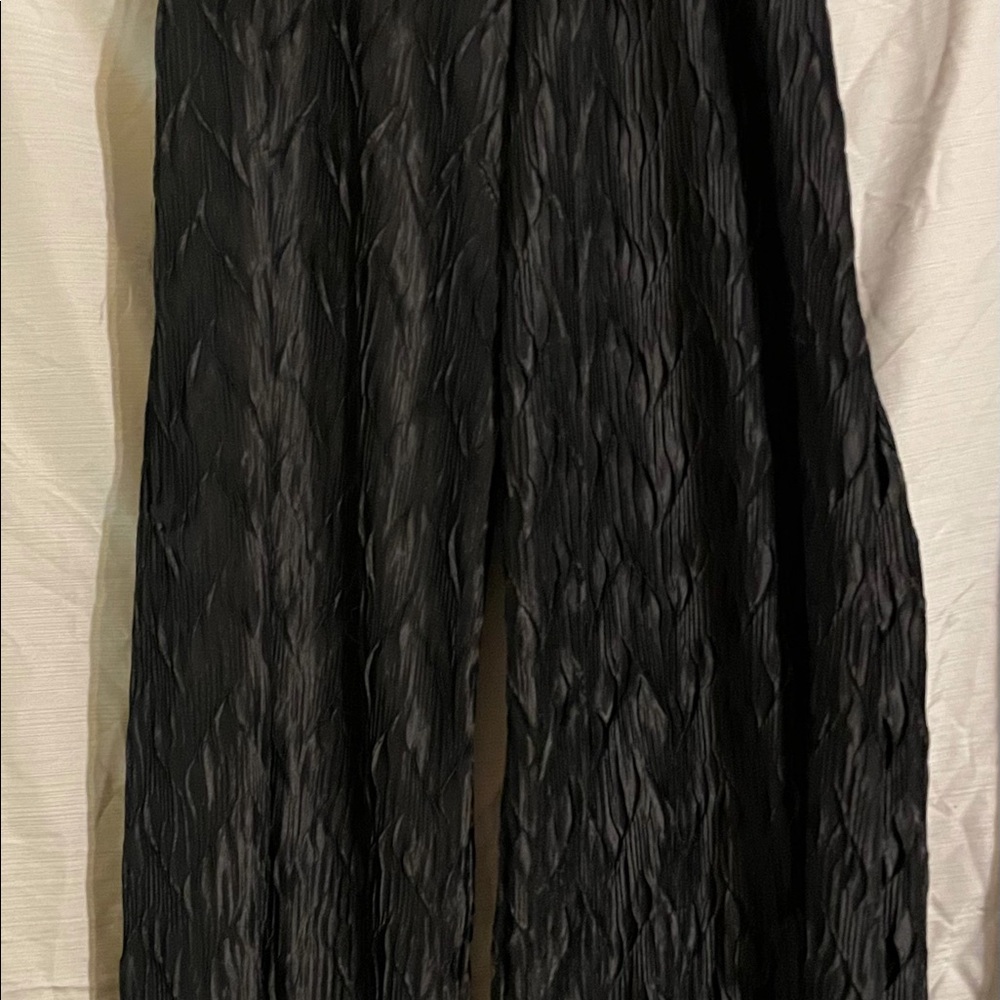 Palazzo pants. XLT. Black rayon circa 1990’s.